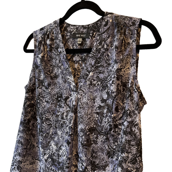 Nine West Women's S Whimsigoth V Neck Sleeveless Blouse Black Purple Floral Boho - Picture 3 of 9